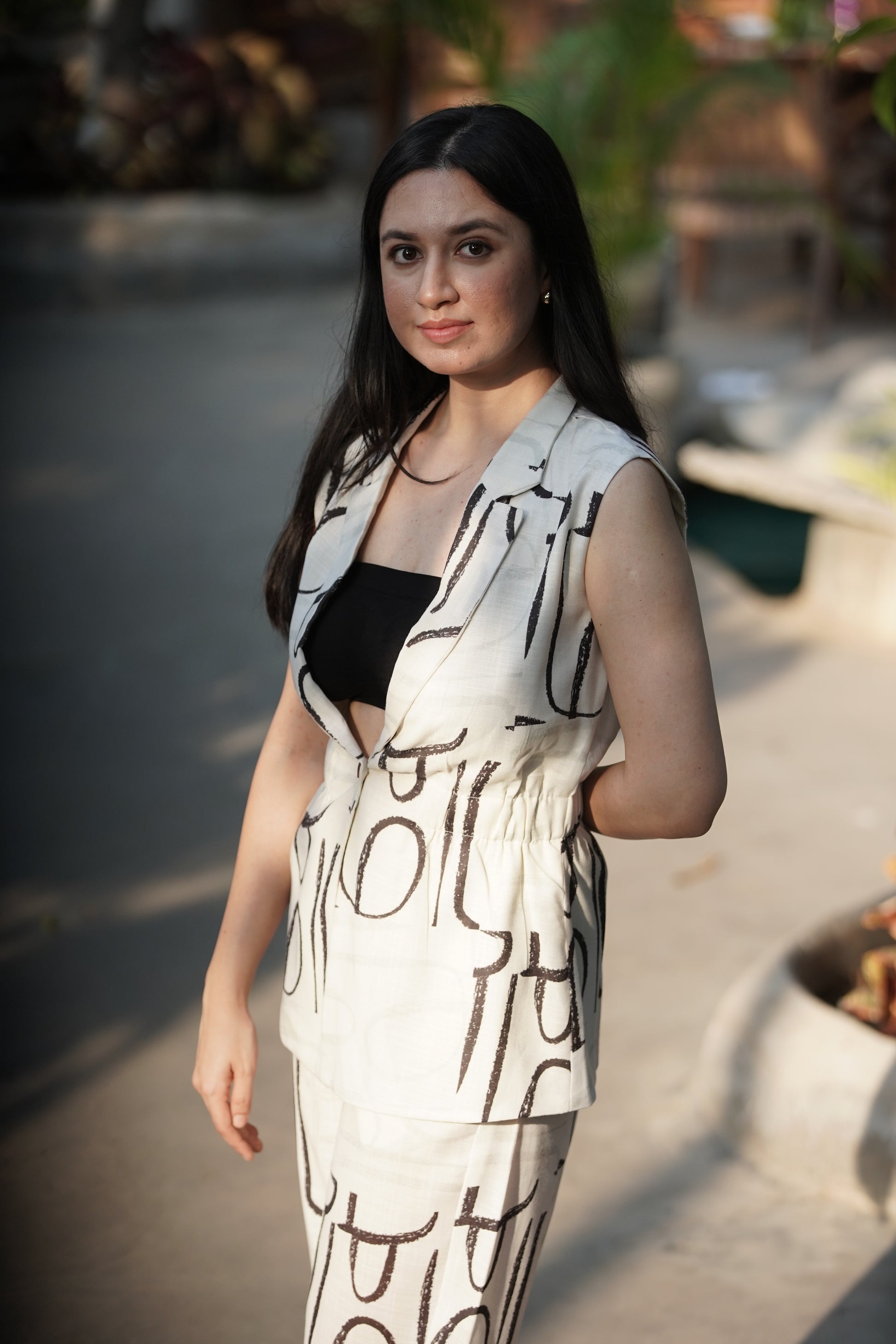 AKSHAR SLEEVELESS BLAZER