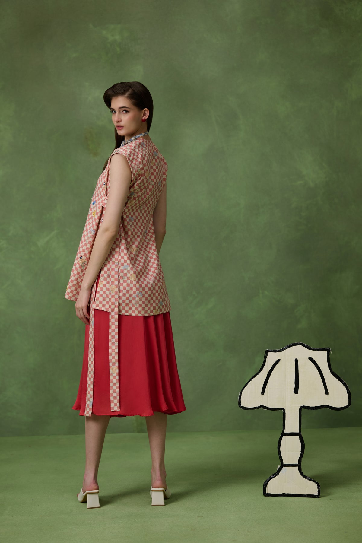 Bloom Cape Red