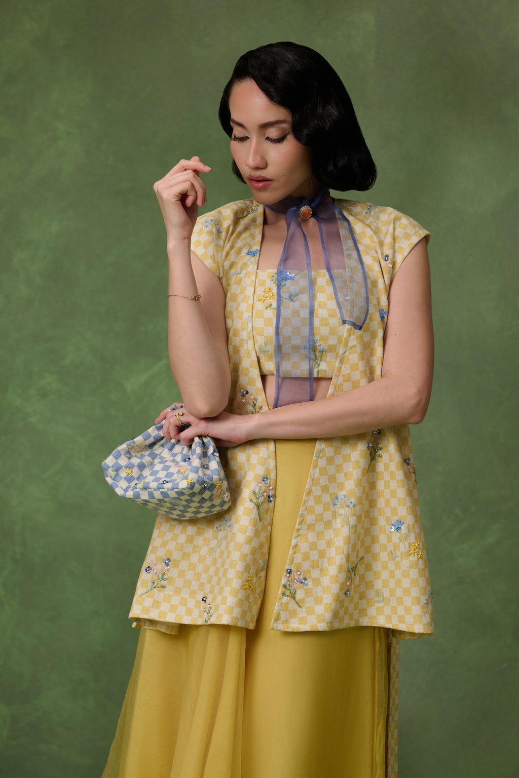Bloom Cape Yellow