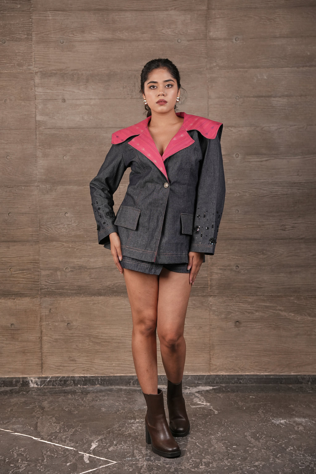 Ikat  trench