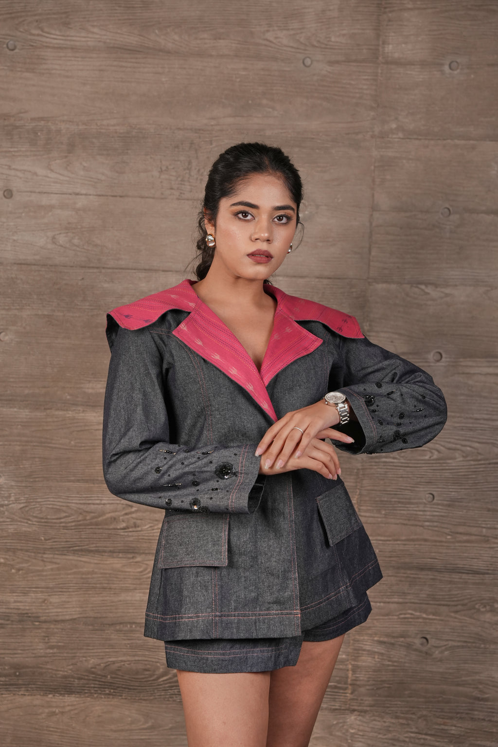 Ikat  trench