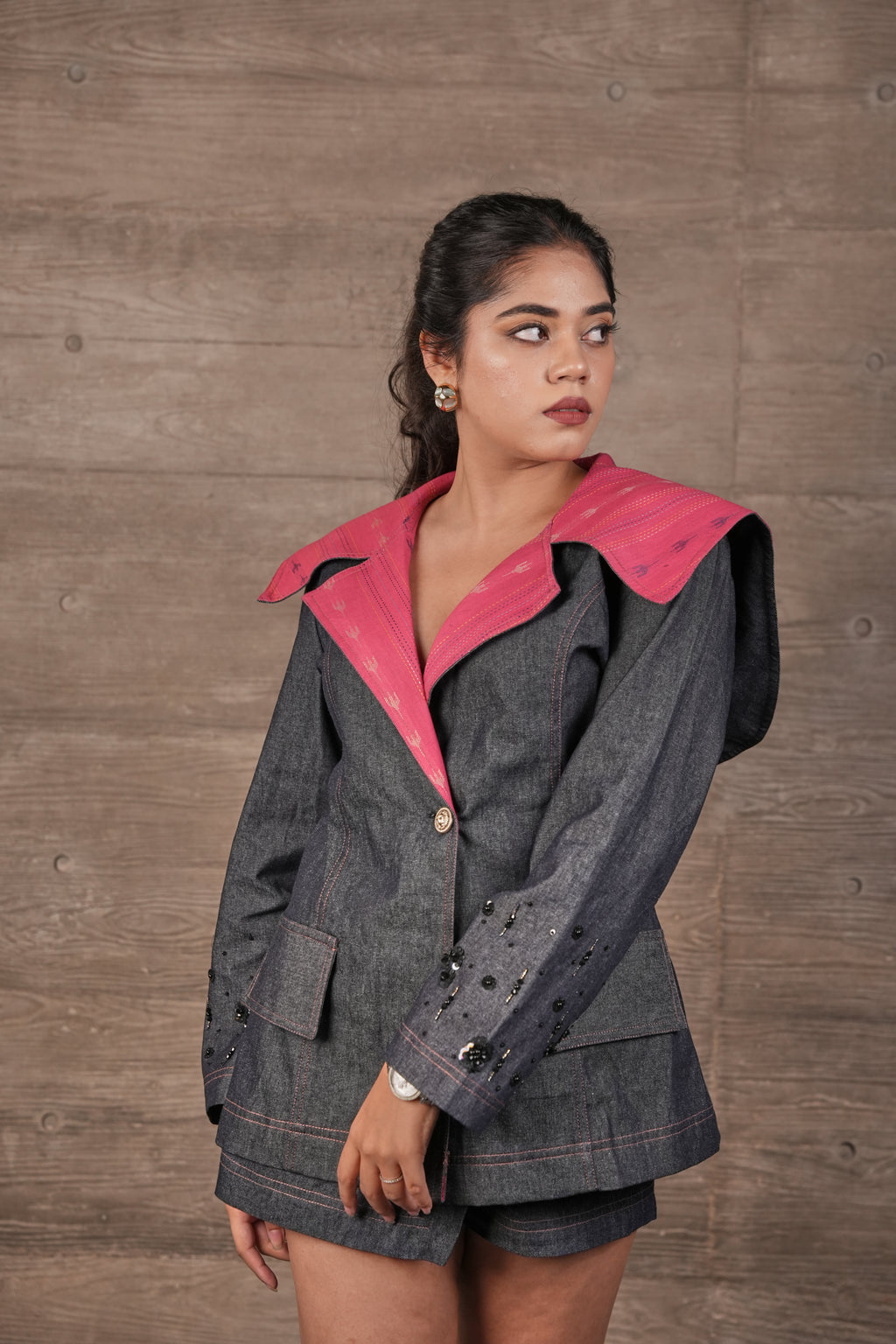Ikat  trench